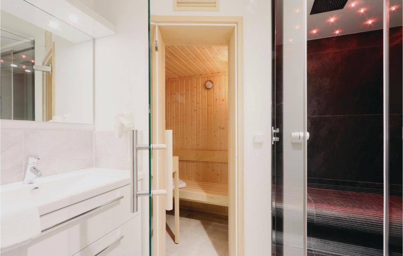Amazing Apartment In Luebeck Travemuende With Sauna Exteriér fotografie